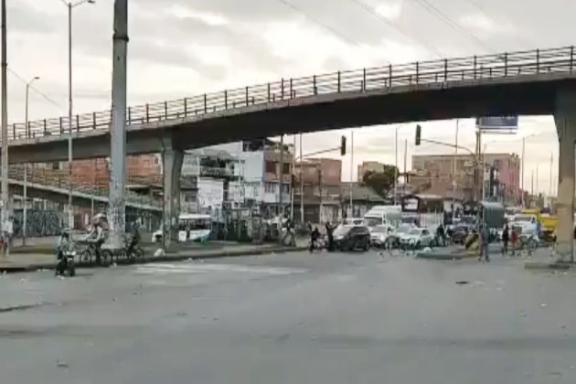 Cierre total de vía en Soacha por obras del puente vehicular de la Calle 22