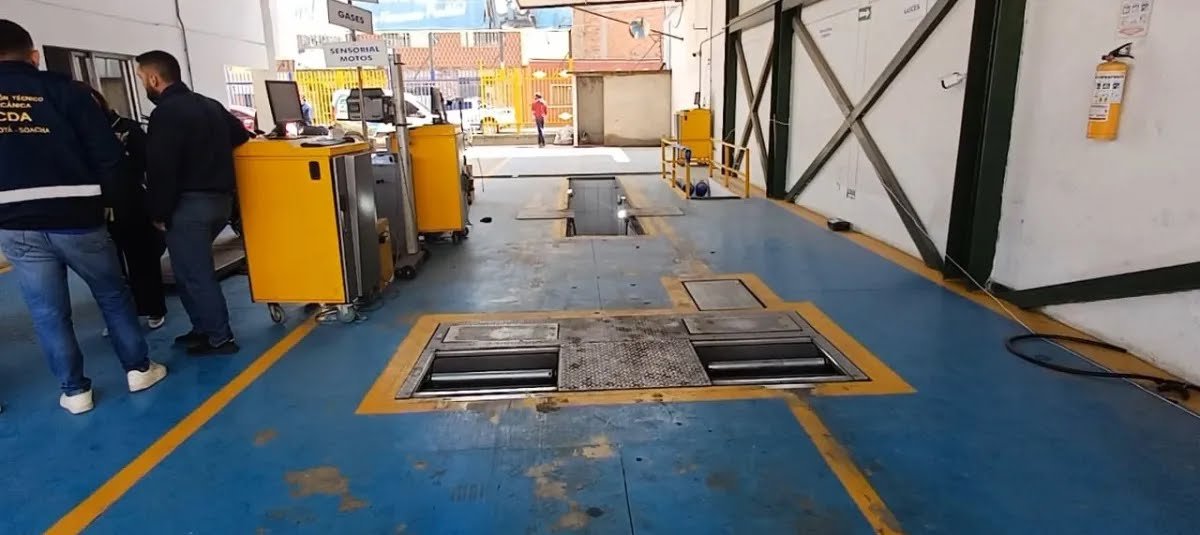 CAR suspende centro de diagnóstico automotor en Soacha por fallas en medición de emisiones contaminantes