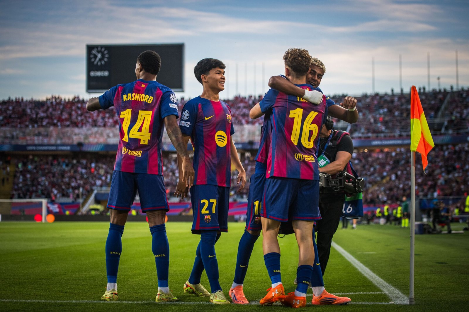 F.C Barcelona golea a Olimpiakos por la fecha 3 de la Champions League