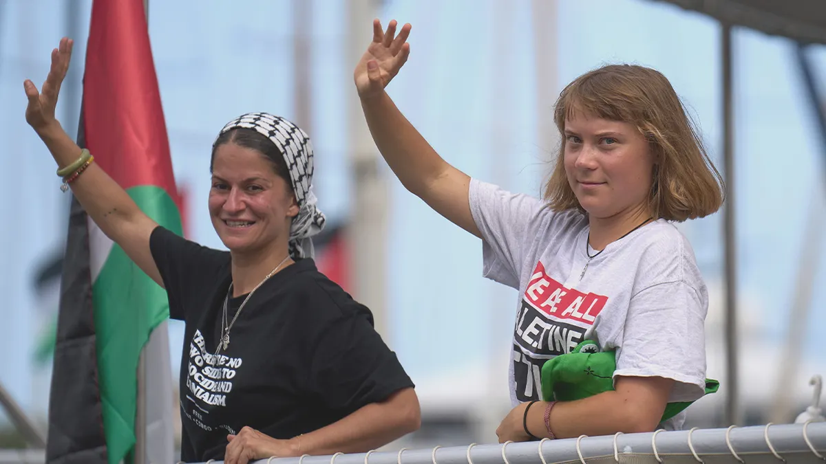 Israel deporta a 171 activistas de la flotilla a Gaza, entre ellos Greta Thunberg