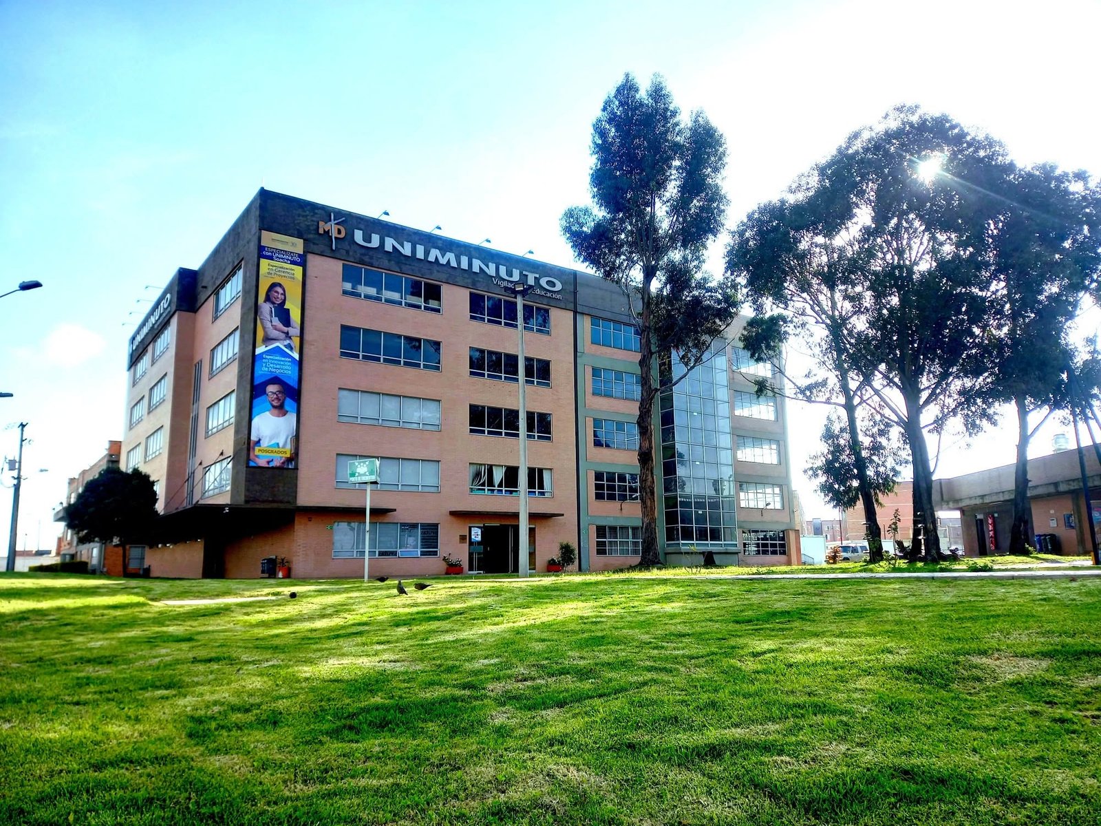 Estudiar cerca de casa sí es posible: UNIMINUTO Soacha abre más caminos para cumplir el sueño universitario