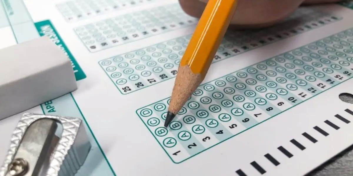 Más de 180.000 estudiantes presentarán este domingo las pruebas Saber Pro y Saber TyT en Colombia: esto deben tener en cuenta